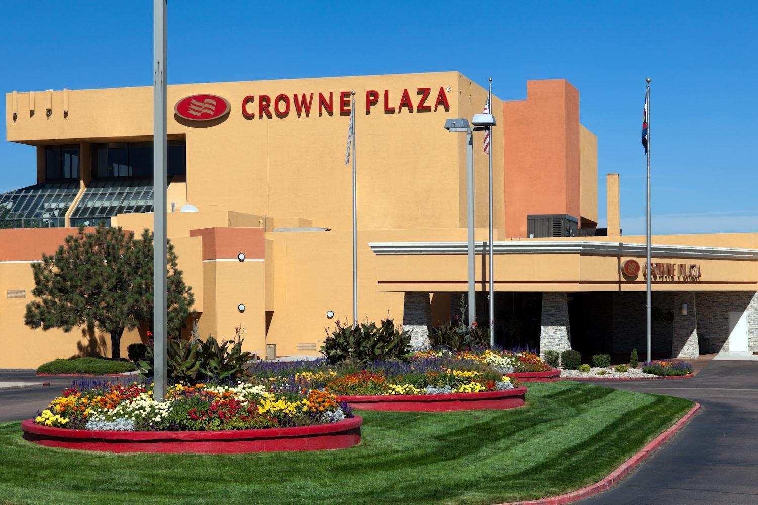 Hotel Elegante Conference & Event Center Image HOTELS IN PET FRIENDLY HOTELS THAT ALLOWS DOGS